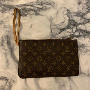 Louis Vuitton Neverfull Pouch